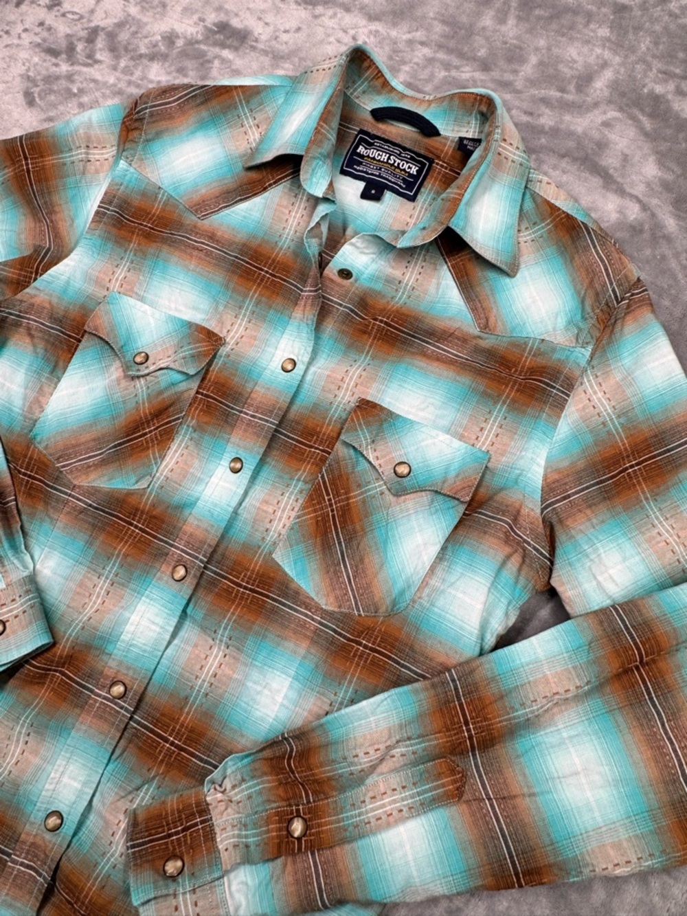 Rough Stock 100% Cotton Women’s Button-Down Plaid Shirt - Picture 2 of 11